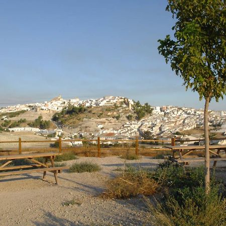 Hostal Los Claveles Baena Exterior foto