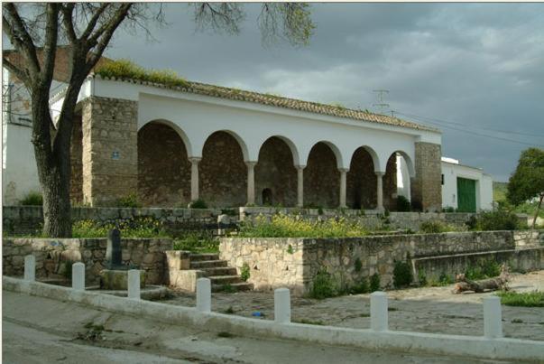 Hostal Los Claveles Baena Exterior foto